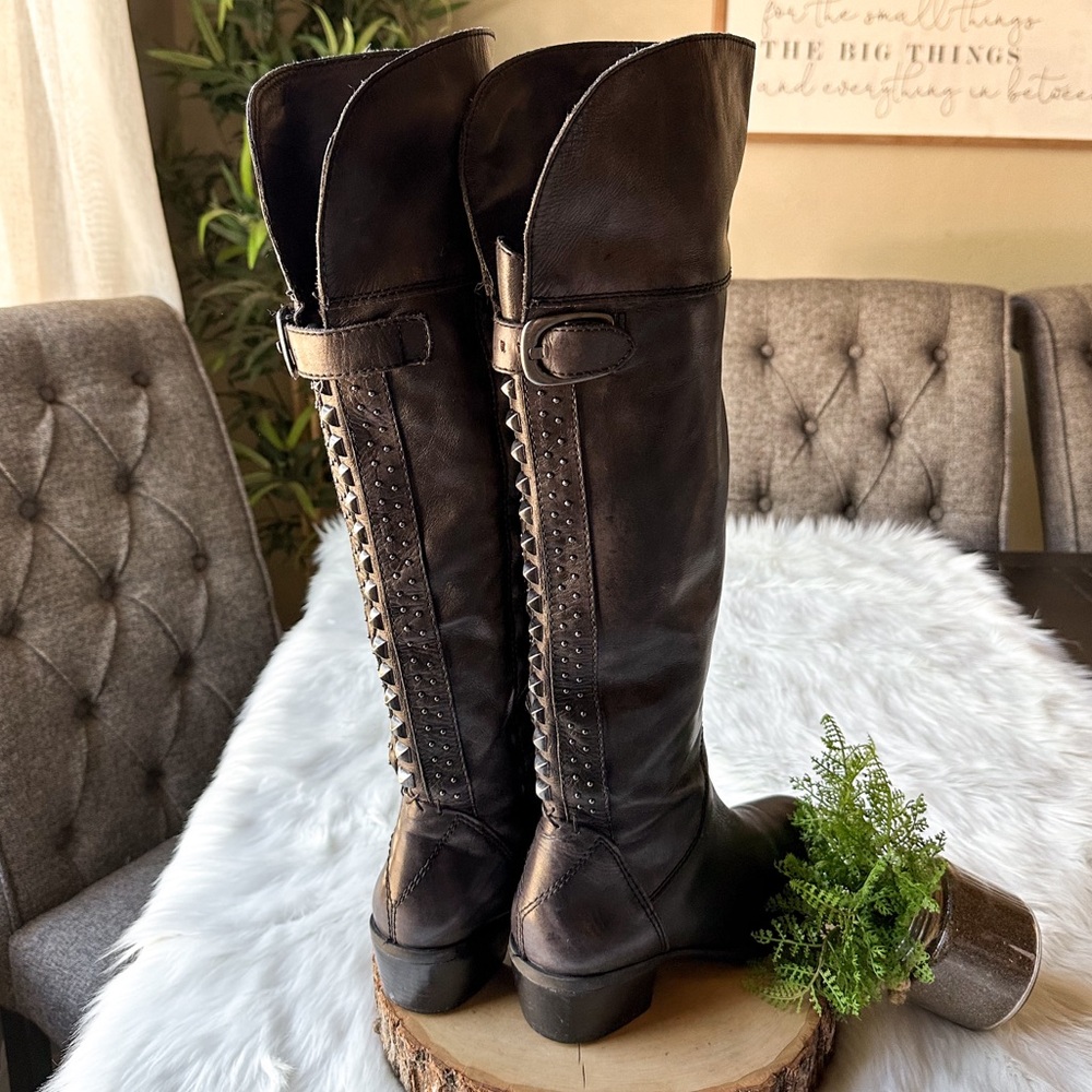 Vince Camuto Bollo Tall Black Leather Studded Riding Boots 8.5 - Picture 4 of 10
